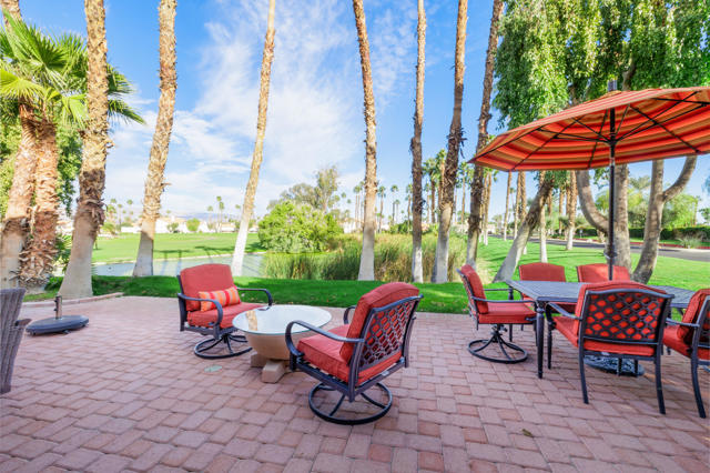 Property photo of 100 Barcelona LN