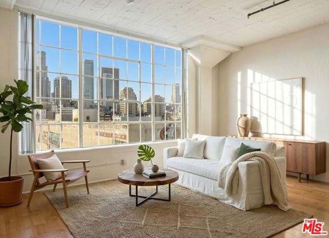 Property photo of 420 S San Pedro ST