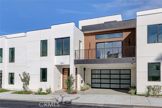 Property photo of 2302 Perkins LN