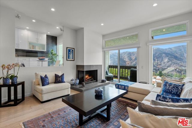 Property photo of 1774 Palisades DR
