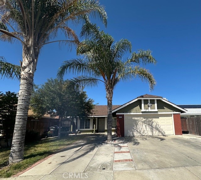 Property photo of 2582 Buchanan CT