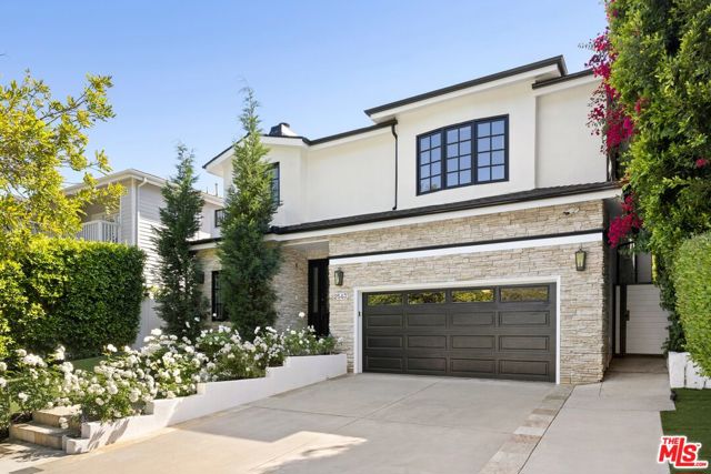 Property photo of 2543 Patricia AV