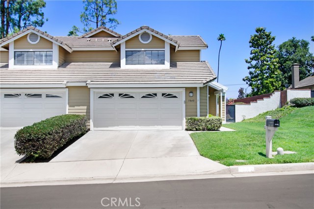 Property photo of 5840 Fairlane DR