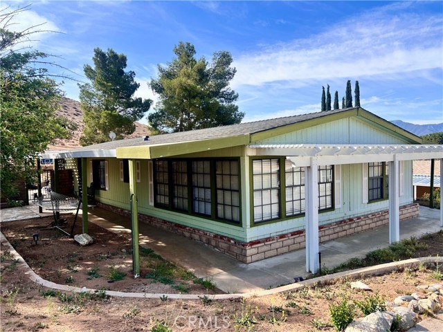 Property photo of 33105 Santiago RD