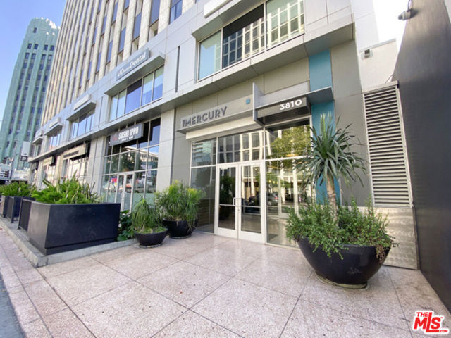 Property photo of 3810 Wilshire BL