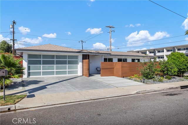 Property photo of 496 E 16th