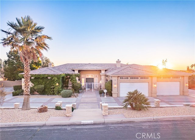 Property photo of 13724 Chateau CT