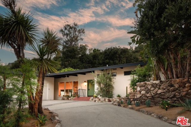 Property photo of 3923 Stone Canyon AV