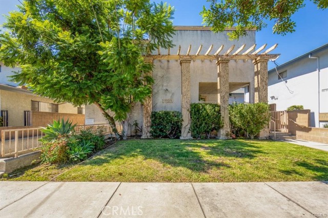 Property photo of 12115 York AV