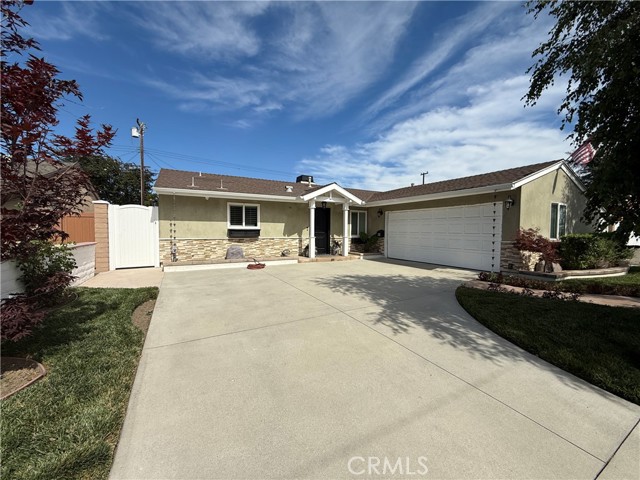 Property photo of 10252 Lorraine LN
