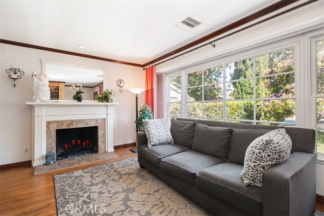Property photo of 22046 Buena Ventura ST
