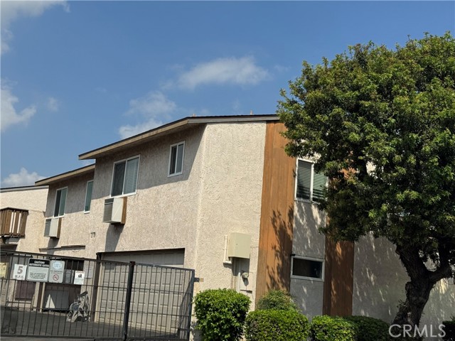 Property photo of 809 Acacia AV