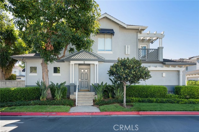 Property photo of 2 Carlsbad LN