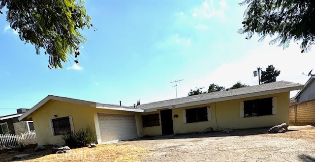 Property photo of 11377 Gladstone Ave