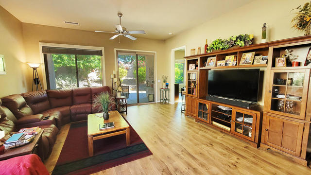 Property photo of 81922 Camino Cantos