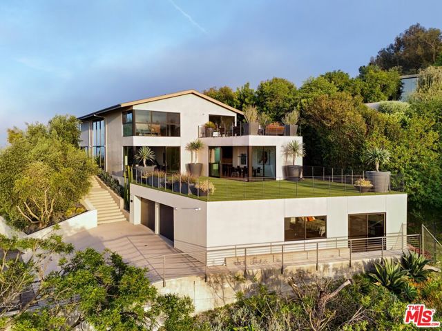 Property photo of 3337 Beverly Ranch RD