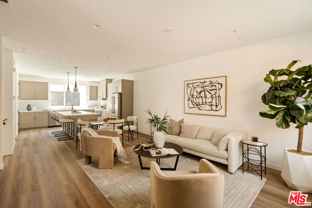 Property photo of 3863 N Riley LN