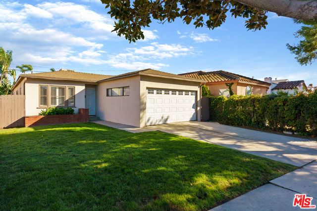 Property photo of 1744 S Genesee AV