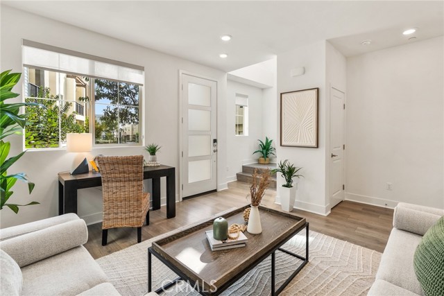 Property photo of 1643 Saratoga LN