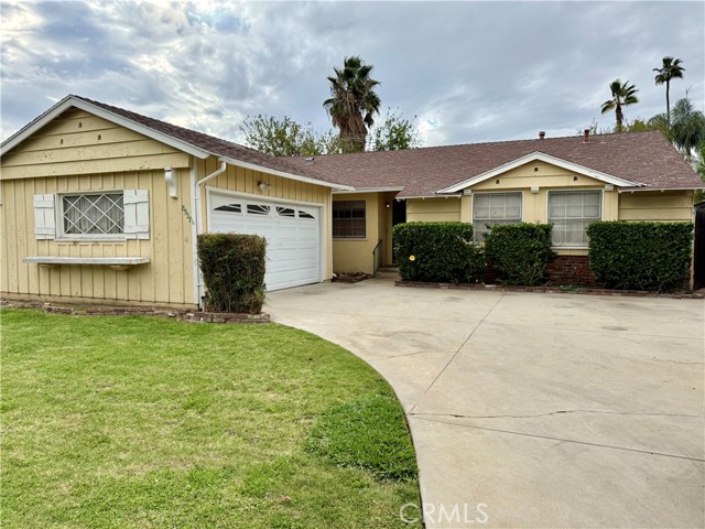 Property photo of 8537 Langdon AV