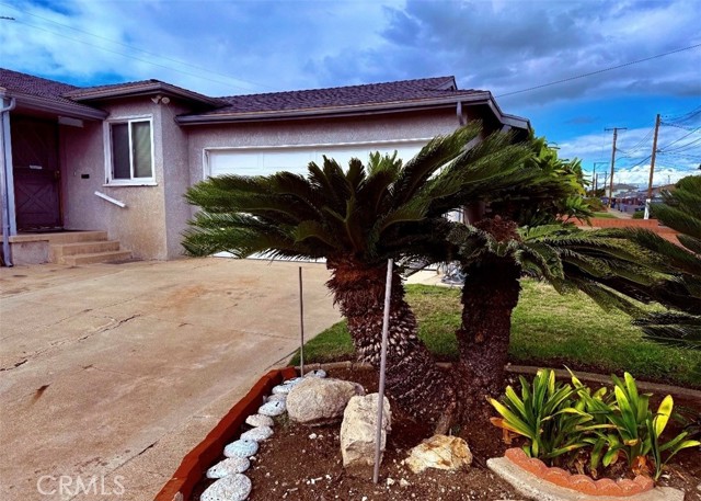 Property photo of 16917 S Catalina AV