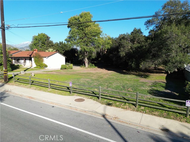 Photo of 736 N Walnut