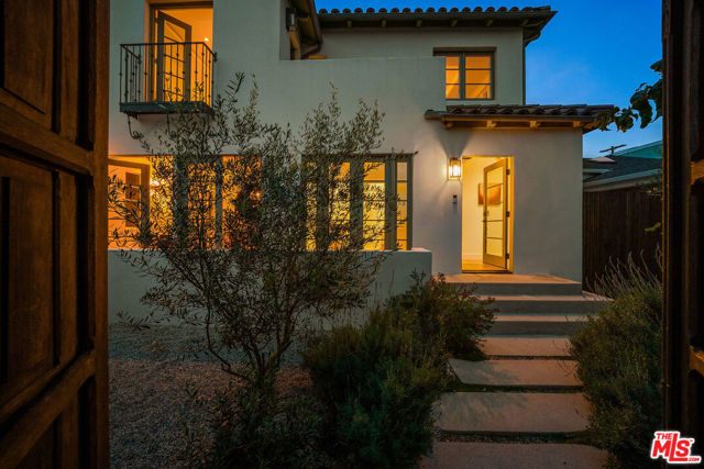 Property photo of 3128 Stanford AV