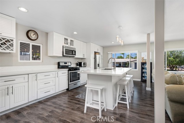 Property photo of 28650 Via Del Sol