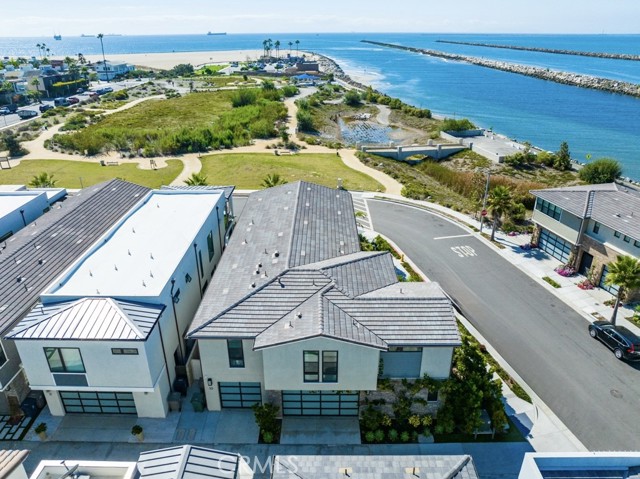Photo of 10 Ocean Pl