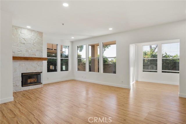 Property photo of 122 Cartier Aisle