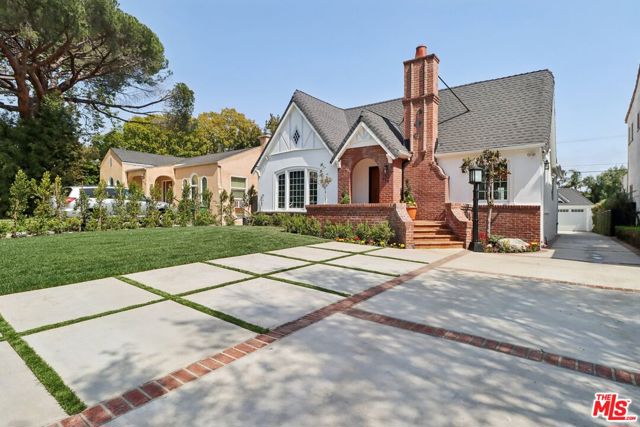 Property photo of 916 S Rimpau BL