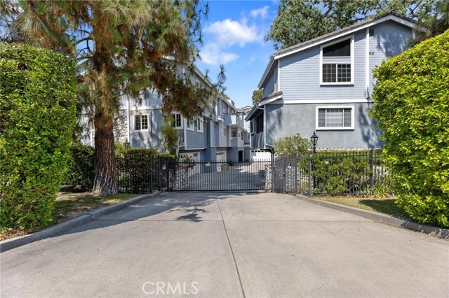 Property photo of 23163 Mulholland DR