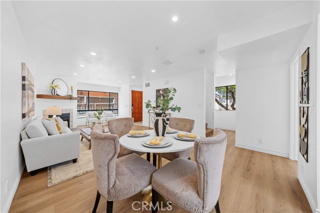 Property photo of 105 S Marguerita AV
