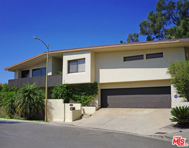 Property photo of 1461 Laurel WY