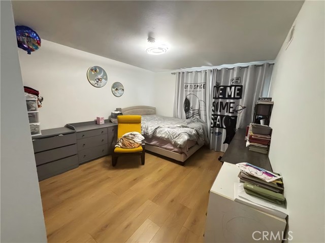 Property photo of 863 S Mountain AV