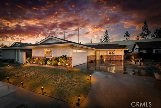 Property photo of 6637 Dillman ST