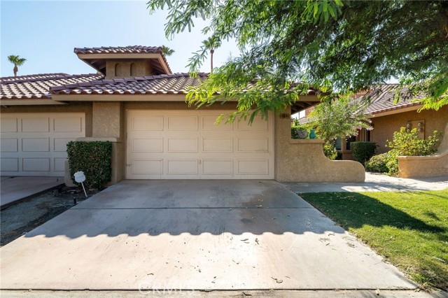Property photo of 41644 Woodhaven Dr E