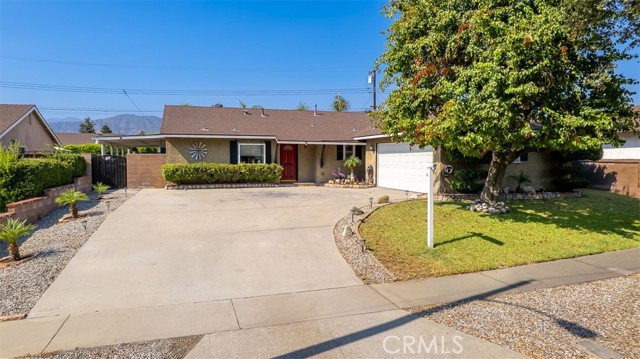 Photo of 335 W Kirkwall Rd