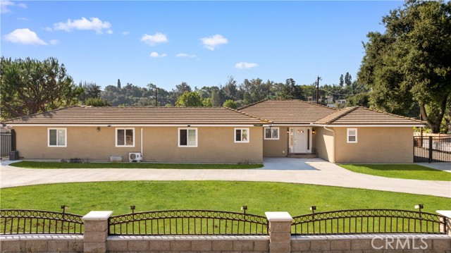 Property photo of 700 S Chaparro RD
