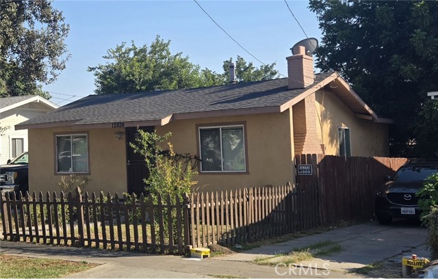 Property photo of 12824 Oak ST