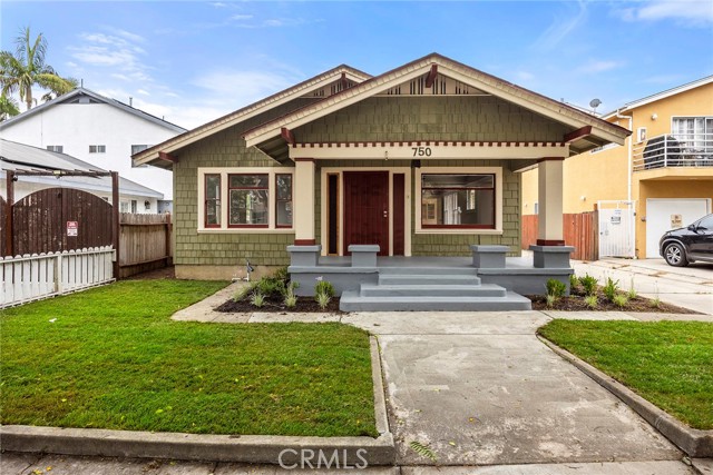 Property photo of 750 Saint Louis AV