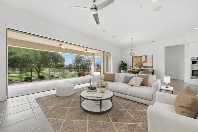 Property photo of 803 Retreat CR