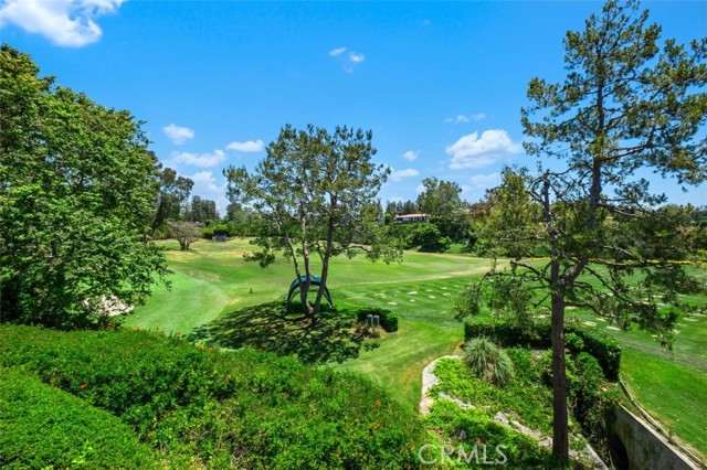 Property photo of 23 Lochmoor LN
