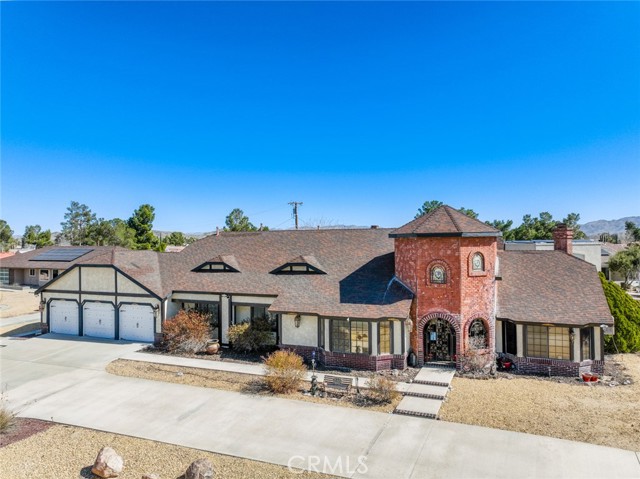 Property photo of 13889 Olathe Rd