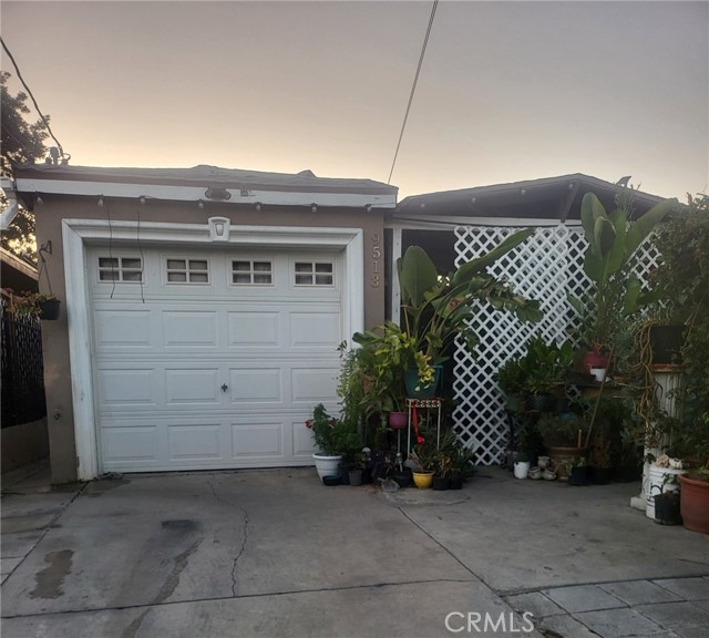 Property photo of 9513 Grape