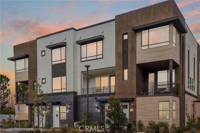 Photo of 52 Bigsby Dr