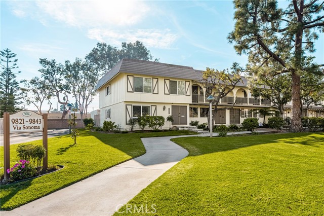 Property photo of 9841 Via Sonoma