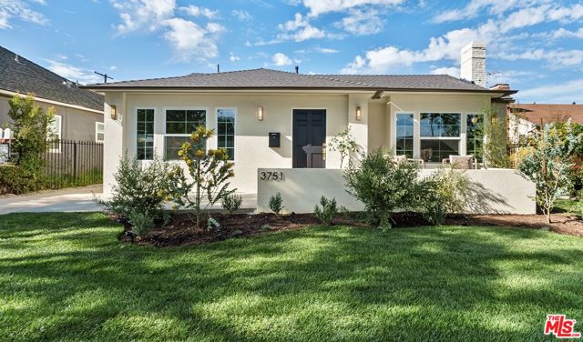 Property photo of 3751 Edgehill DR