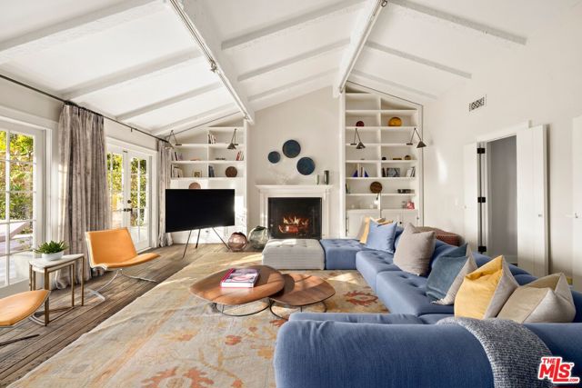 Property photo of 1441 Oriole DR