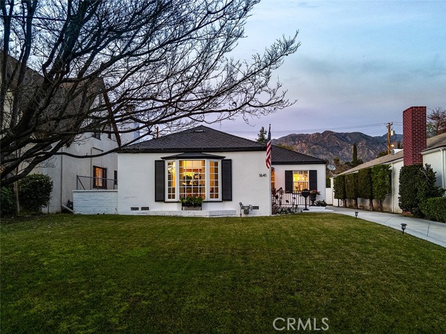 Property photo of 1641 E Orange Grove